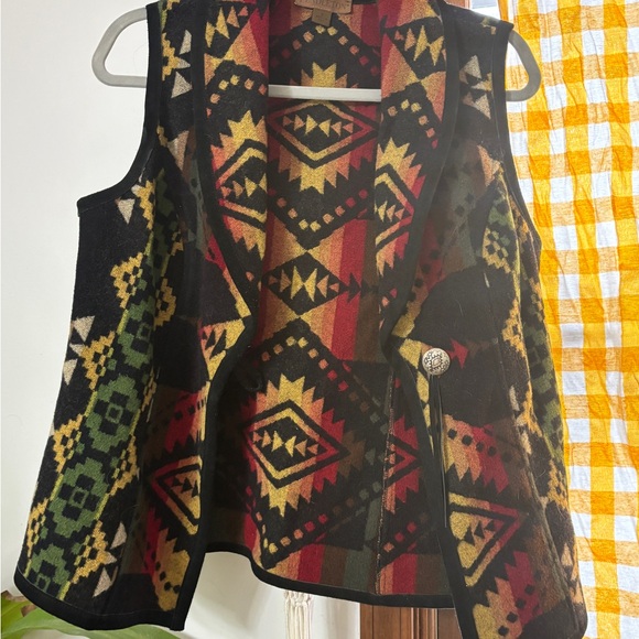 Pendleton Multicolor Geometric Wool Vest - Picture 3 of 6